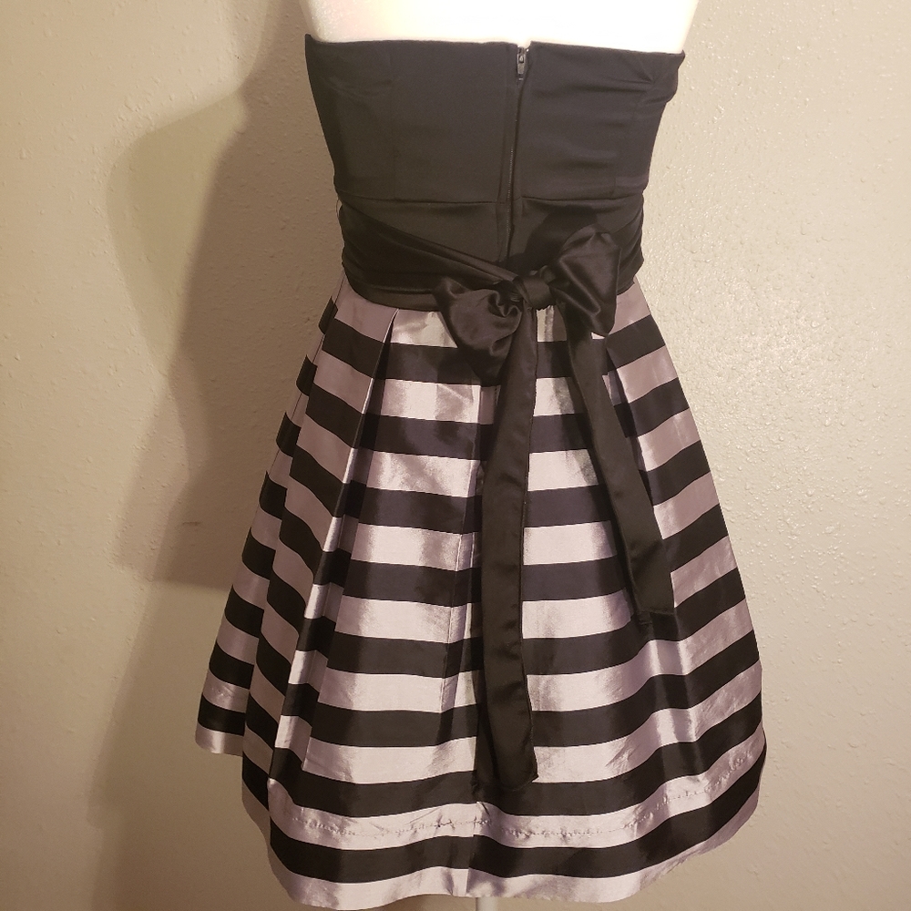 Teeze me strapless black/ silver striped A Line party dress size 7 - Picture 6 of 8